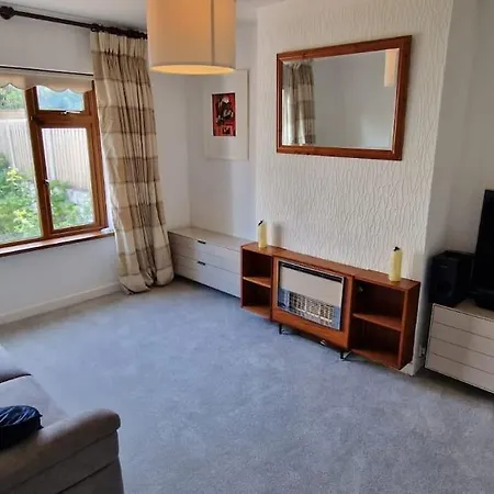 Hotel In Monkstown
